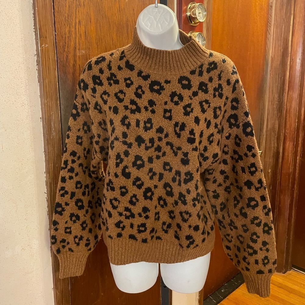 Old Navy sweater